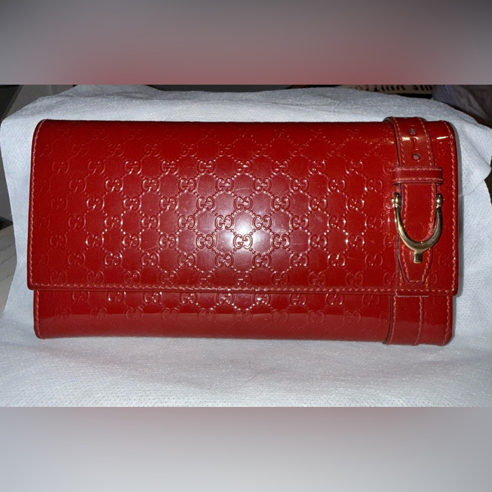 Gucci Red Embossed Leather wallet